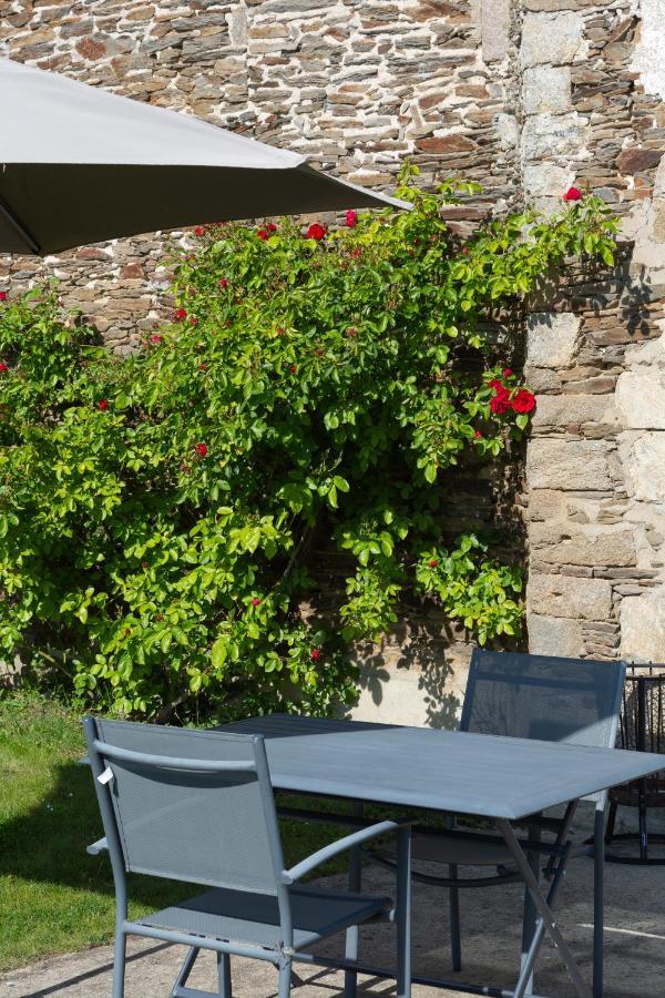 La Metairie-Du-Vauhariot - Vue Mer Et Mont Saint Michel - Piscine Chauffee - Acces Gr34 Cancale Ngoại thất bức ảnh